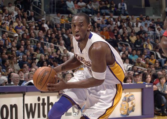 科比82分神迹，一次出手的传奇与坚持的胜利