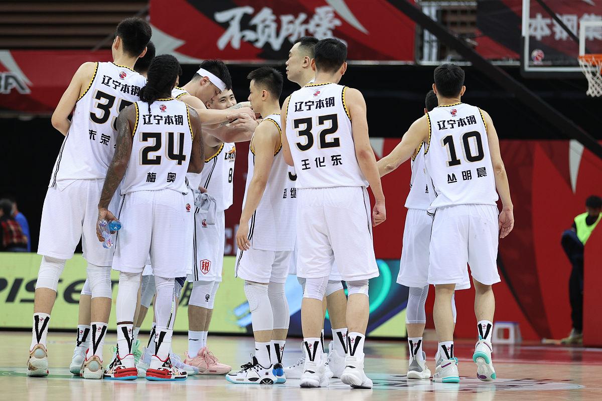 激情碰撞，CBA总决赛广东VS辽宁第三场——悬念再起，荣耀之争