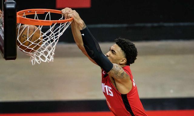 火箭新星，小马丁的篮球之旅与个人风采