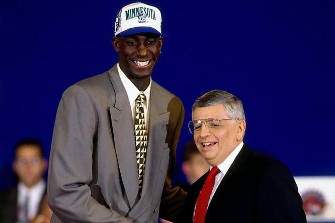 加内特足迹，从明尼苏达到洛杉矶的传奇之旅