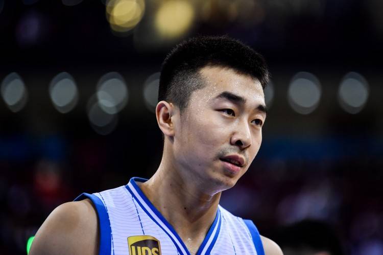 王骁辉最新比赛消息，从球场新星到防守铁闸的华丽蜕变