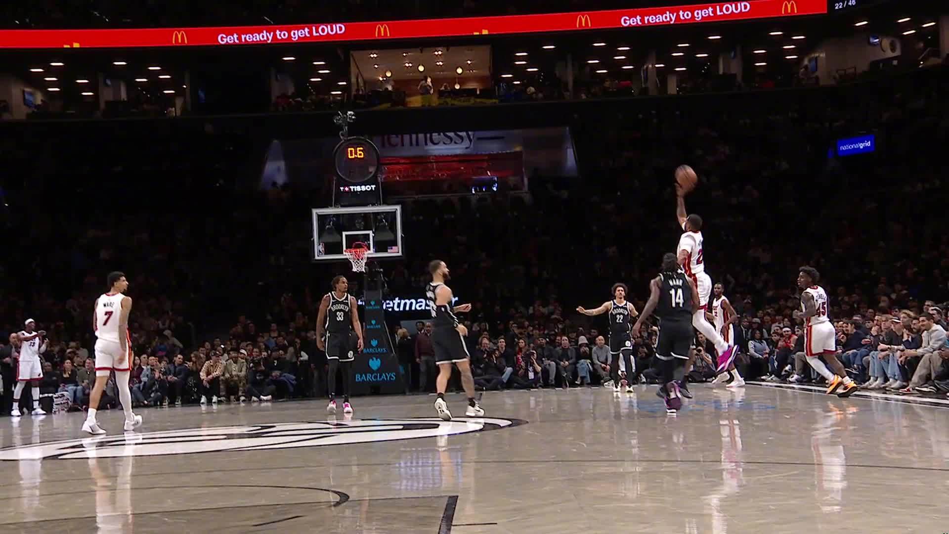 热火对决篮网，10月28日季前赛的激情碰撞