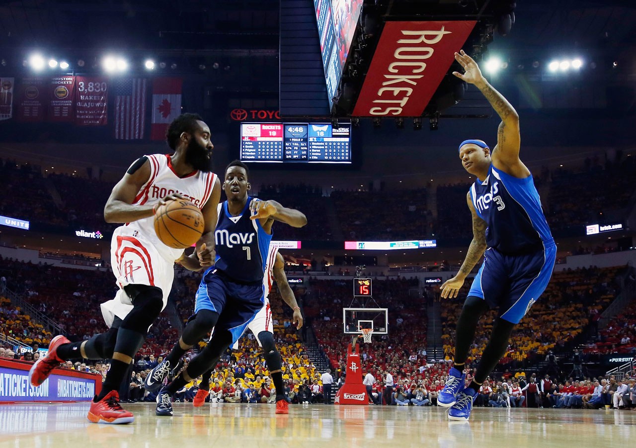 火箭对小牛，一场载入史册的得分盛宴