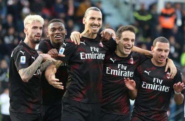 曼联VS AC米兰，英意对决的激情碰撞