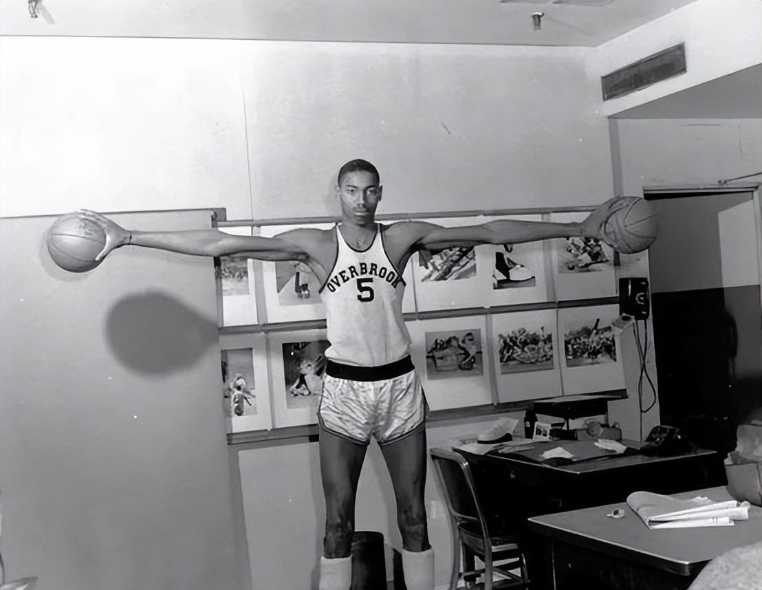 篮球巨擘，张伯伦的传奇生涯