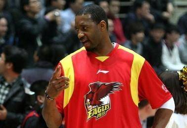 麦迪在CBA打球，薪水与传奇色彩的碰撞