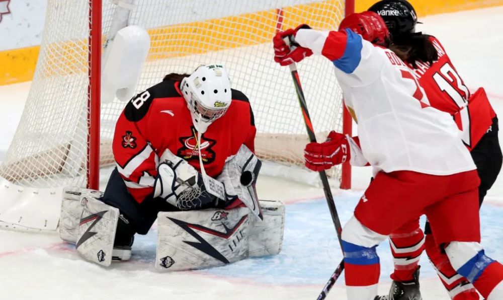 女子冰球国家队名单揭晓，新时代的冰上玫瑰绽放