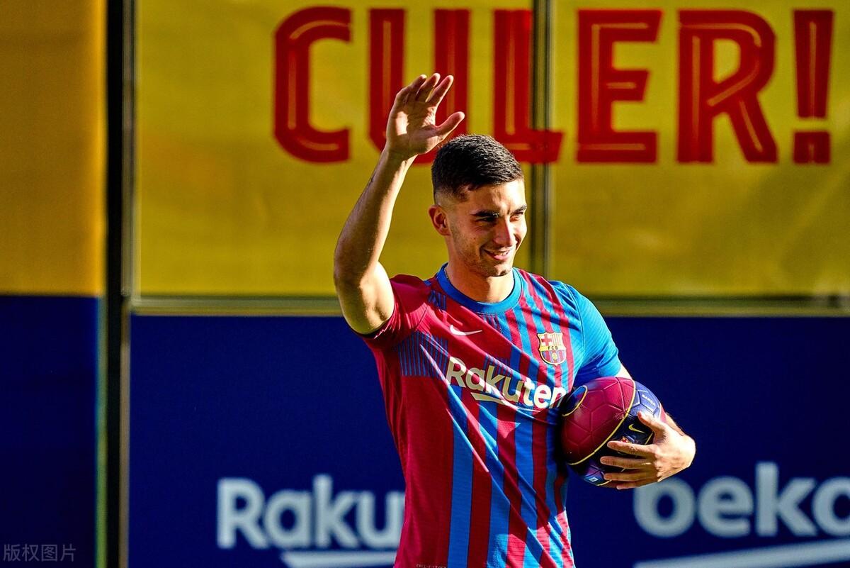 为什么费兰·托雷斯选择加盟巴塞罗那，梦想与挑战的交汇