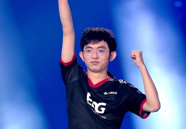 圣枪哥的征战之路，从LPL到未知的荣耀之地