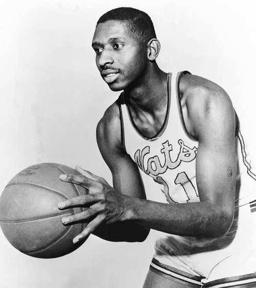 最早的NBA球员，篮球先驱的传奇故事