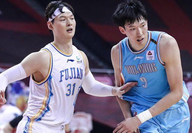 探索篮球新星，周琦的成长轨迹与年龄之谜