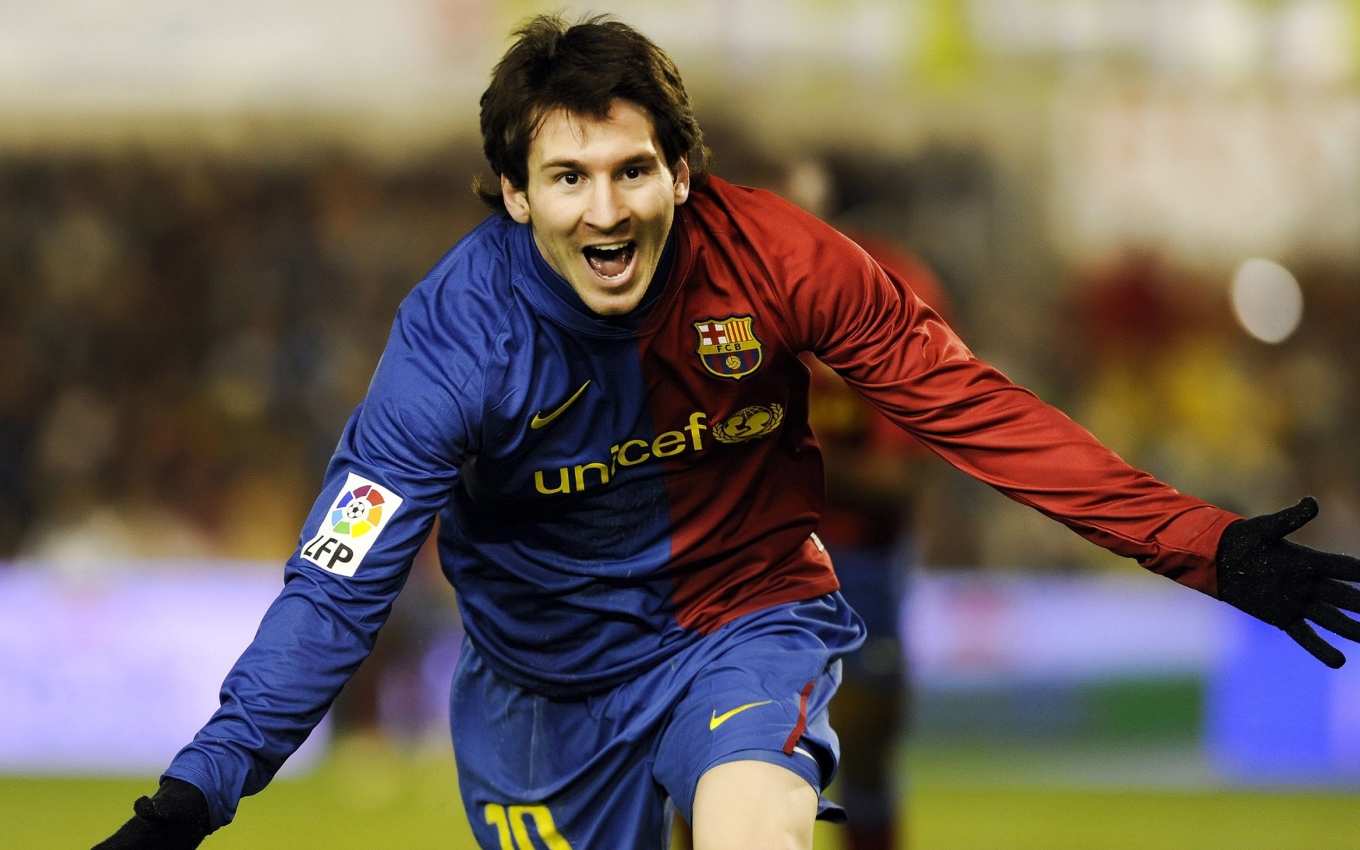 梅西连过五人与马拉多纳，传奇的跨越与传承