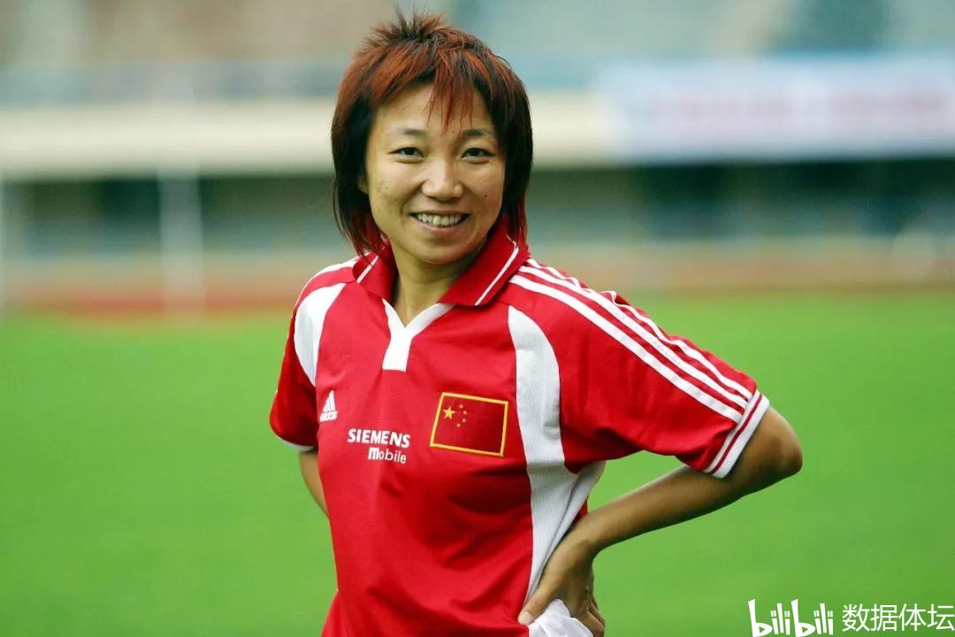 99女足世界杯队员，巾帼不让须眉的足球英豪
