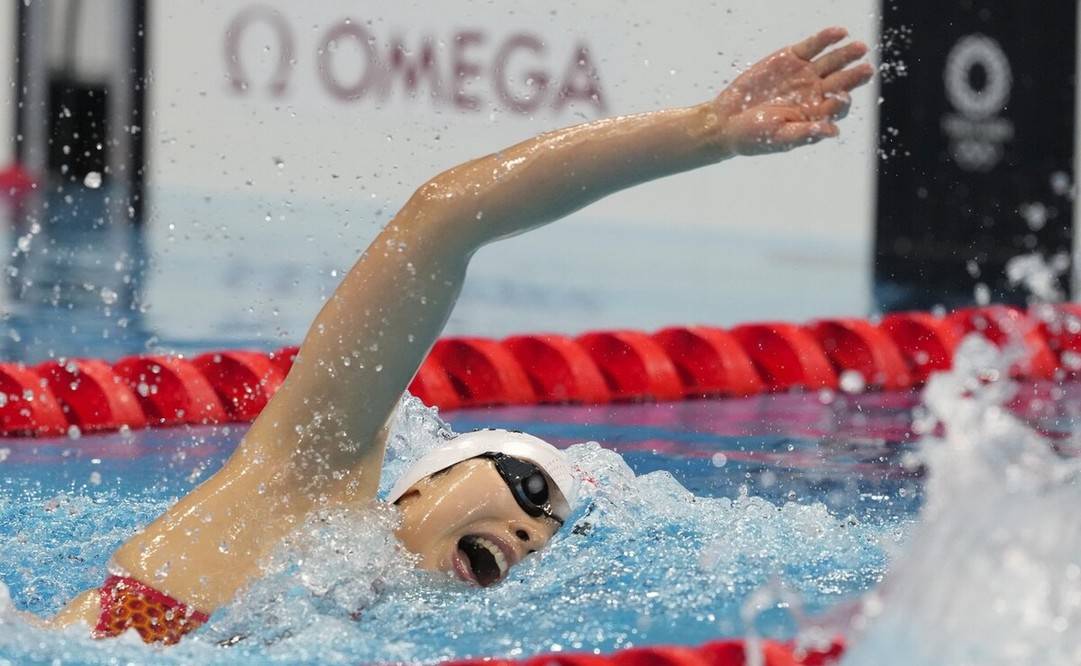 奥运新星，50米自由泳冠军杨的璀璨时刻