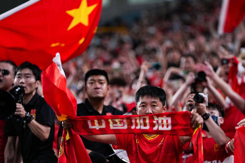 从困境中崛起，中国男足的冠军之路