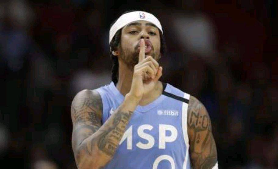 五大中锋的笑谈，拉塞尔的幽默调侃