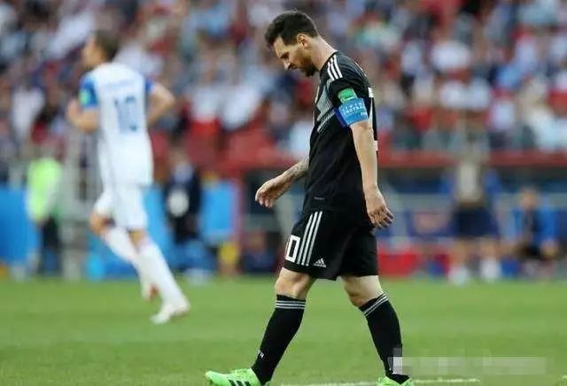 阿根廷足球传奇，阿圭罗的退役之路——一个时代的落幕