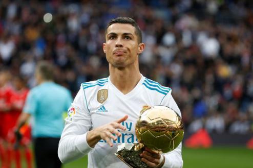 C罗与罗纳尔多的家族纽带，从名字到足球传奇的传承