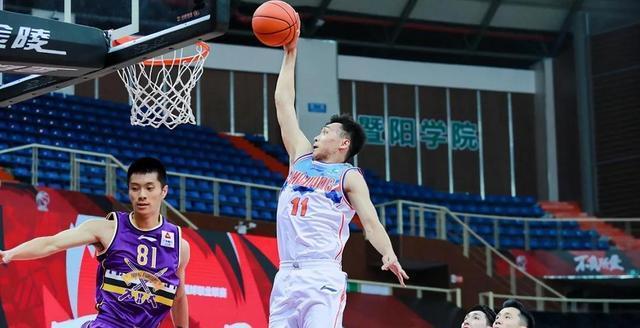 张镇麟，金金之名下的篮球新星