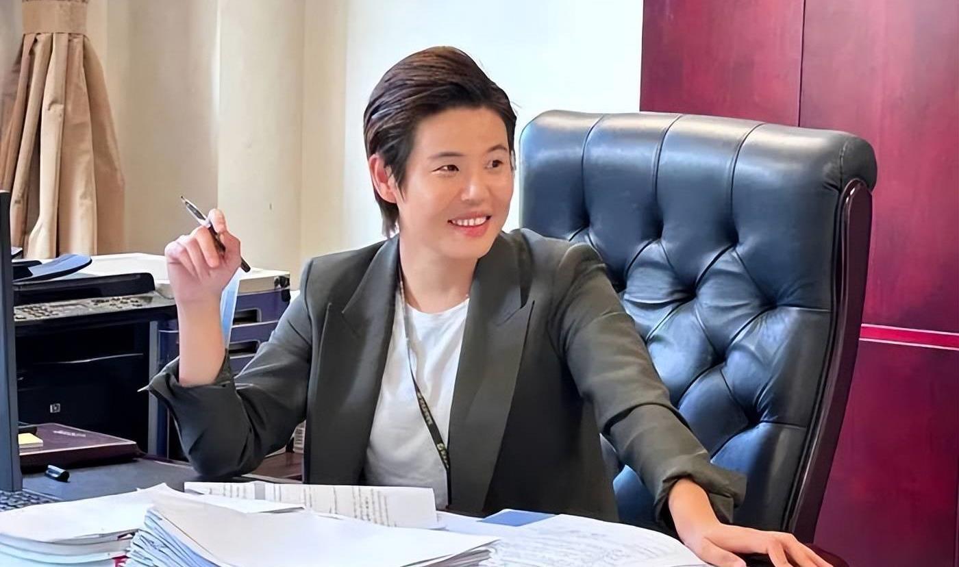 广州恒大足球，从辉煌到挑战——中国足球的恒大现象