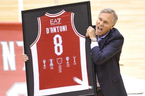 哈登的球衣传奇，揭秘他的国家队与俱乐部生涯的数字之旅