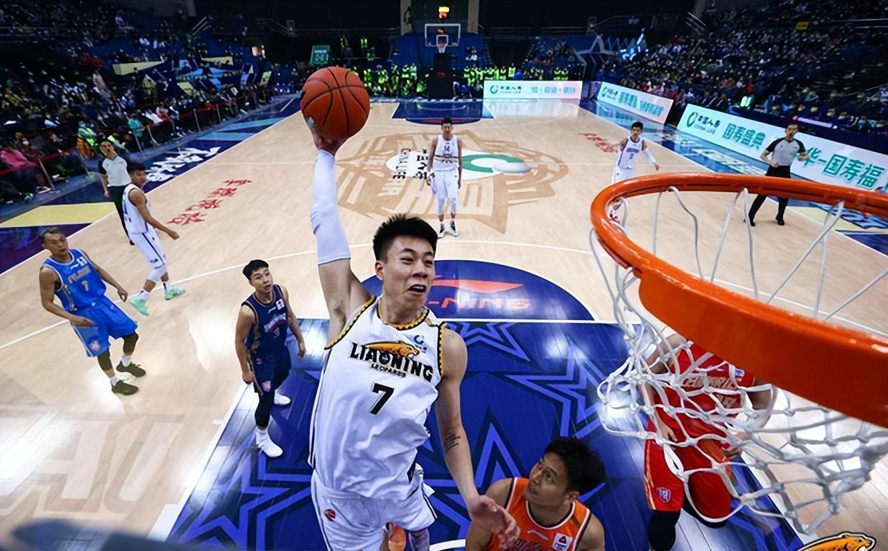 张镇麟，从校园篮球到NBA的璀璨之星