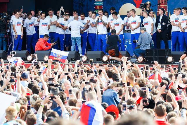 世界最有影响力的体育赛事，奥林匹克运动会与世界杯足球赛的辉煌对决