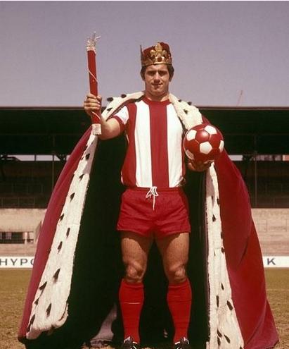 欧冠荣耀之路，历届冠军与教练的辉煌篇章