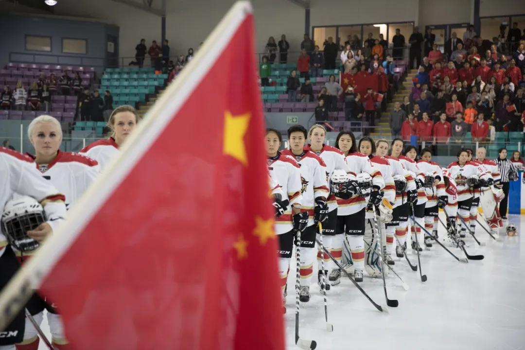 探索大陆冰球联赛的规则与魅力