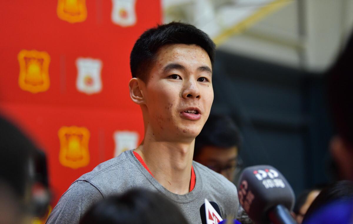 周琦，NBA选秀的独特旅程与成长轨迹