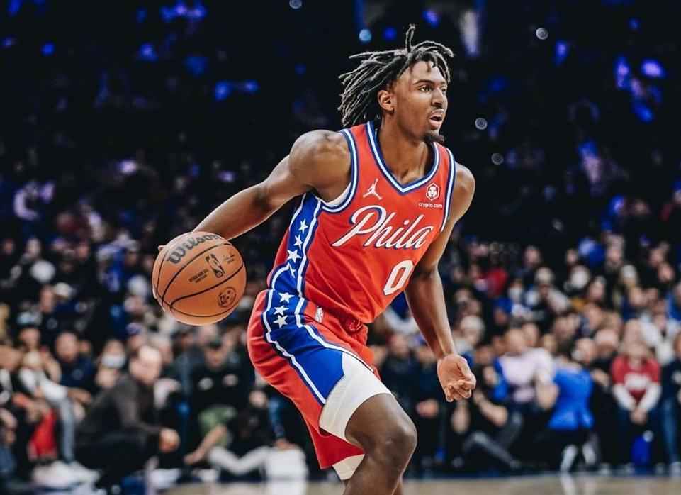 哈登领衔，76人首发阵容的攻防一体新篇章