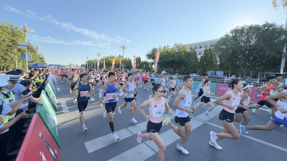 衡水马拉松，年度体育盛事，持续奔跑的激情与坚持