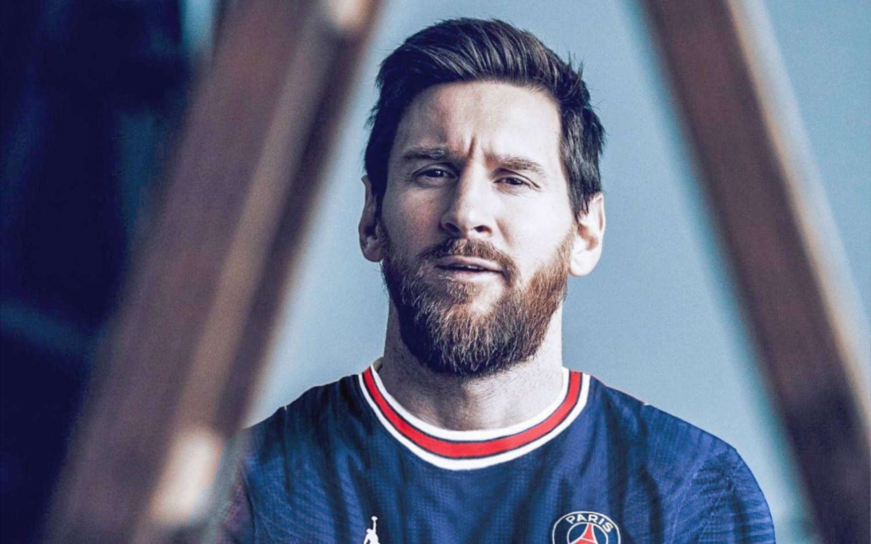 梅西加盟巴黎圣日耳曼，转会费揭秘与足球界震撼