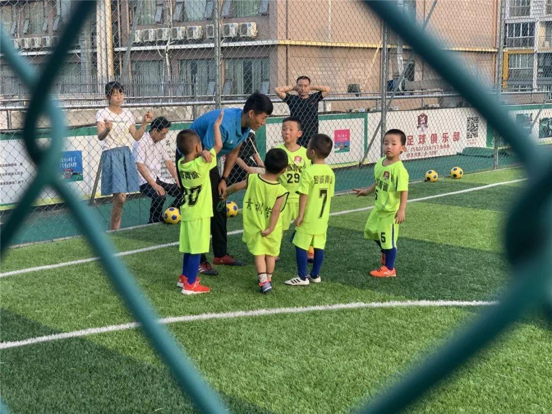 足球，全球最受欢迎的团队运动