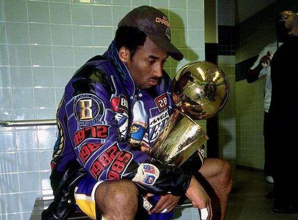 科比·布莱恩特，传奇的20年光辉岁月