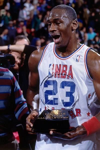 杜兰特，全明星的常青树——论其七次入选的辉煌历程