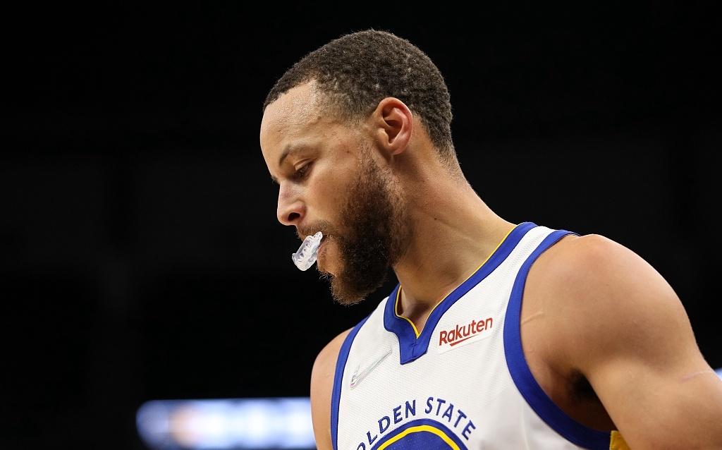 篮网与猛龙，东西部豪强的激烈对决