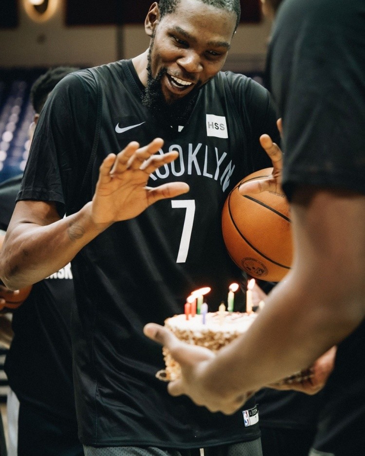 杜兰特，篮球场上的大龄新秀