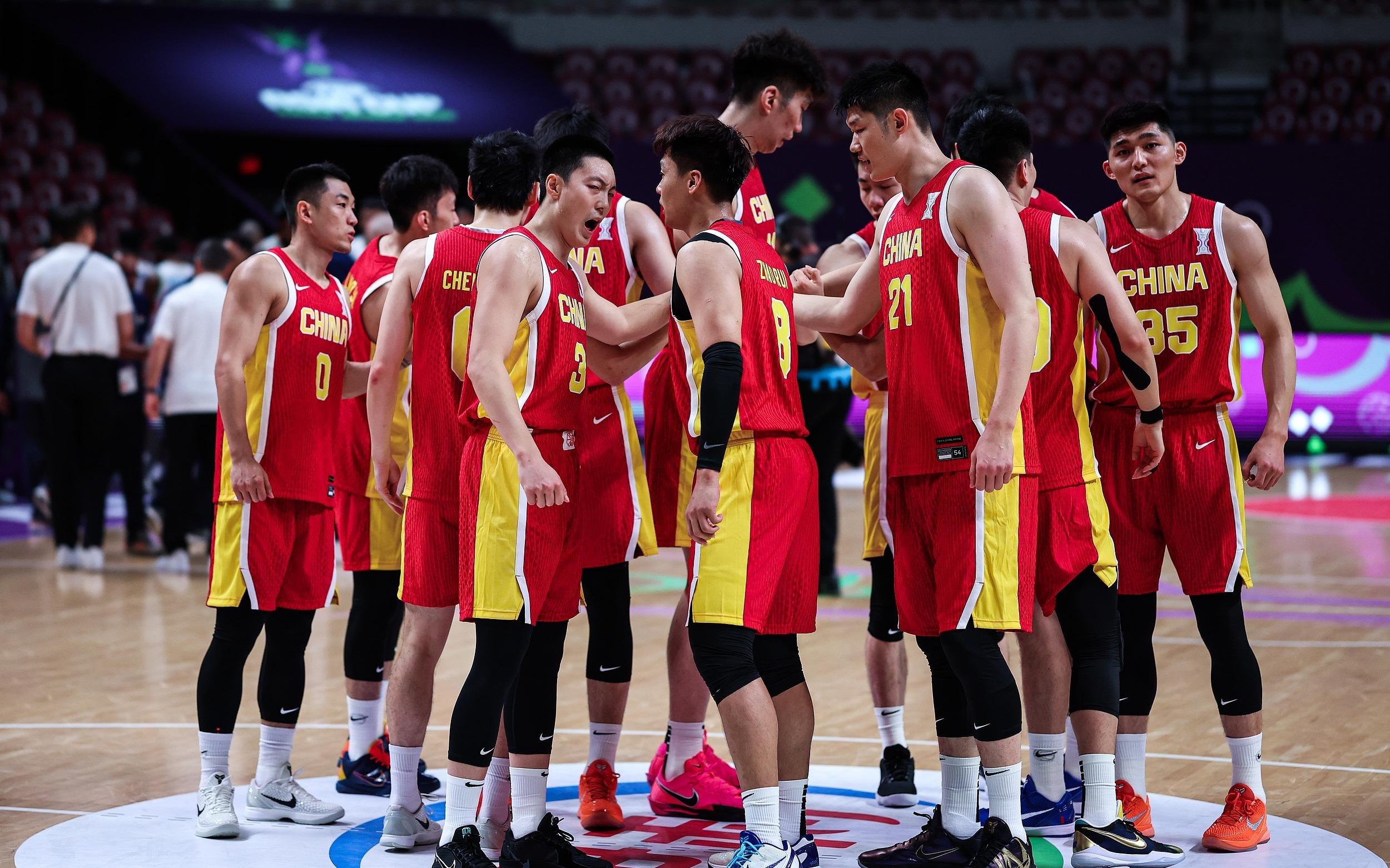中国男篮世界杯征战名单揭晓，新老交替，剑指荣耀