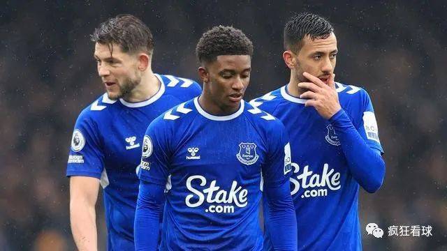 英超联赛积分榜的起伏与变迁，激情与梦想的赛场