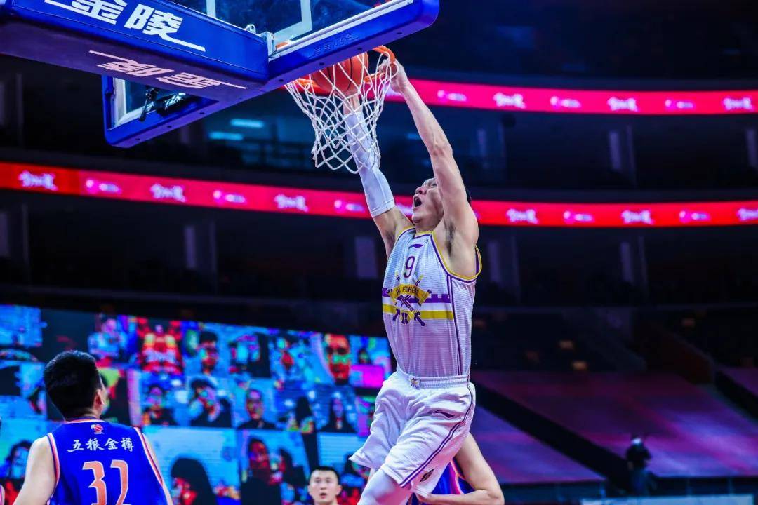 孙悦身高之谜，205厘米的真相探索