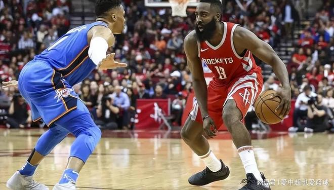 威少在快船的华丽转身，从孤独的狼到团队之星