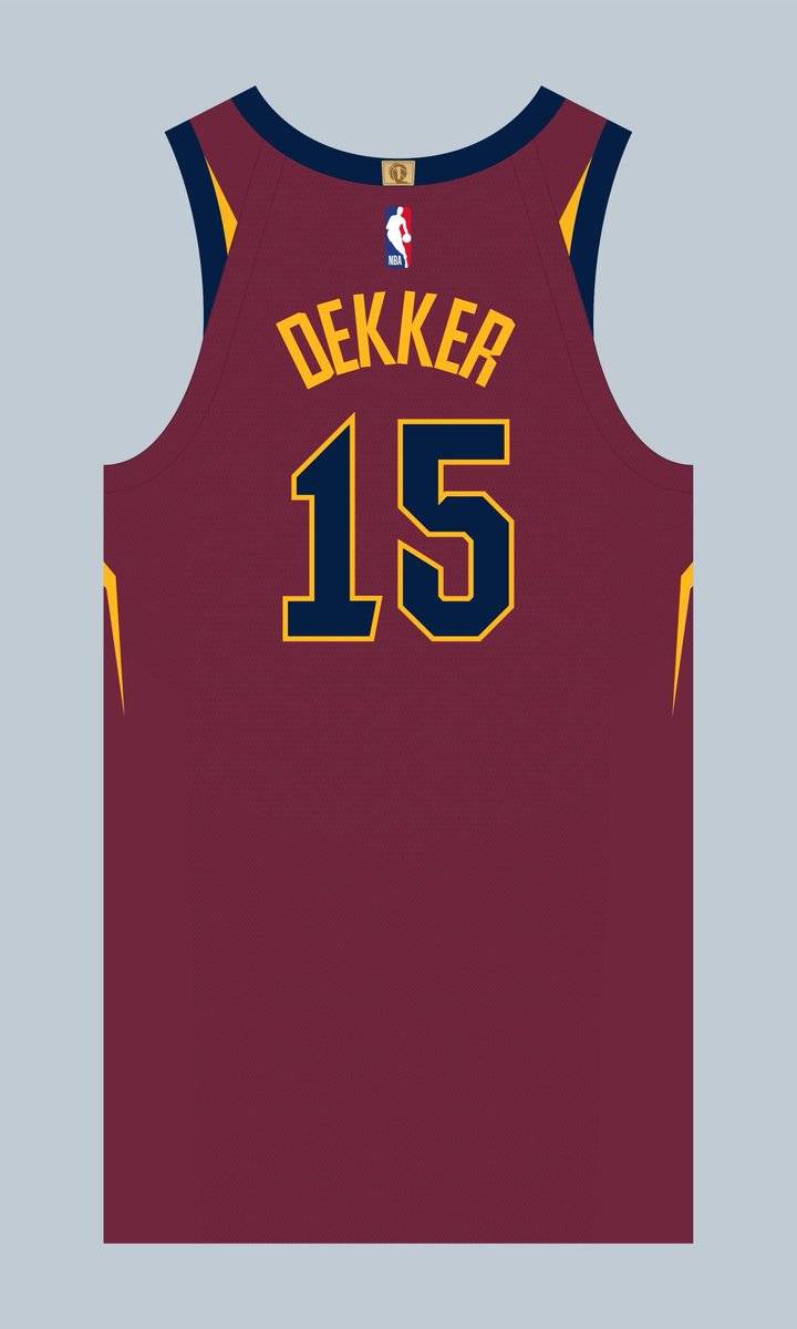 日日奇斯在骑士的球衣号码，从32号到忠诚与传承的象征