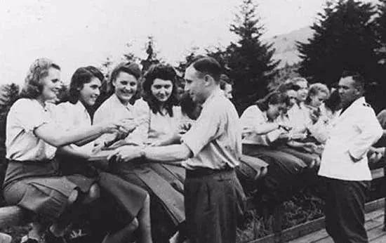 慕尼黑惨案与苏联篮球队员的命运，历史的阴影与后续的坚韧