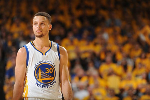 库里，现代篮球的传奇射手