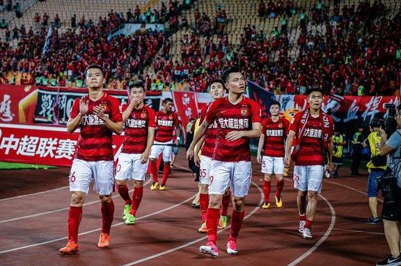恒大足球队，中超赛场的霸主之路