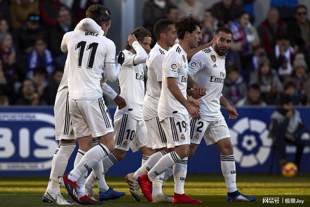 皇马与巴黎的巅峰对决，一场未完待续的传奇