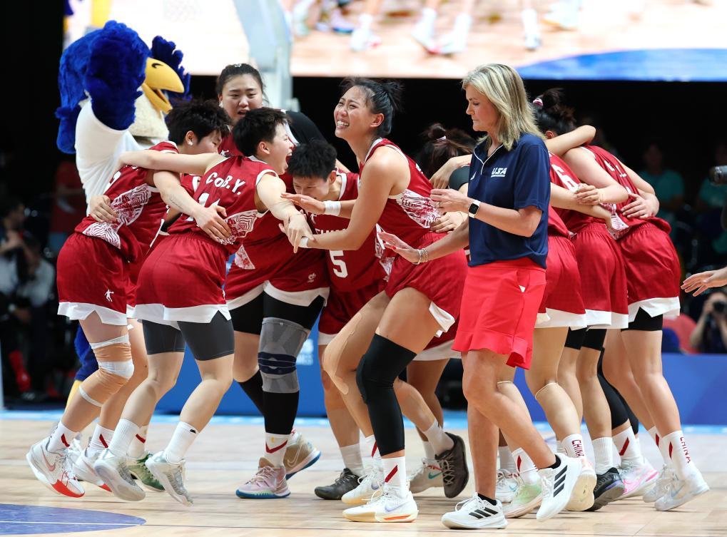 大运会中国女篮，直播盛宴，见证巾帼风采