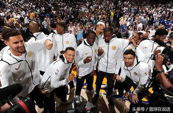 勇士的荣耀，2015年NBA总冠军的辉煌时刻