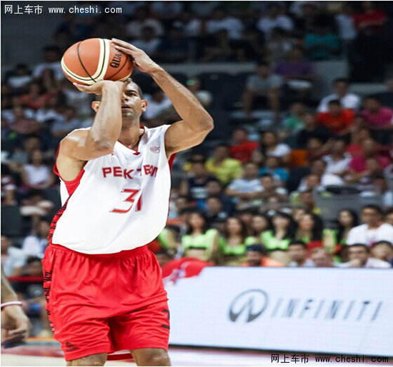 雷阿伦，小腿粗壮背后的篮球智慧与坚韧精神